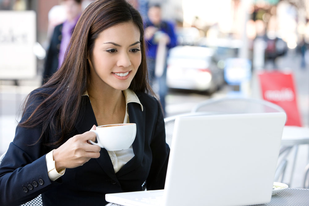 woman-on-a-computer